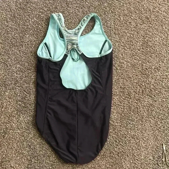Girls one piece bathing suit,ZeroXposur, size 12 - Picture 2 of 4